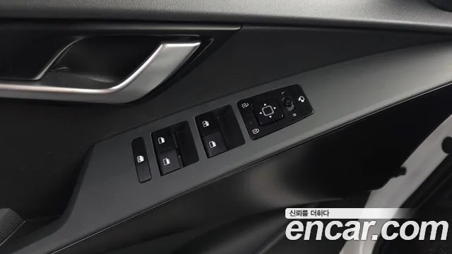 Kia Niro The All New — Фото автомобиля 28