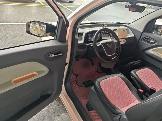 Wuling Hongguang Mini EV — Фото автомобиля 15
