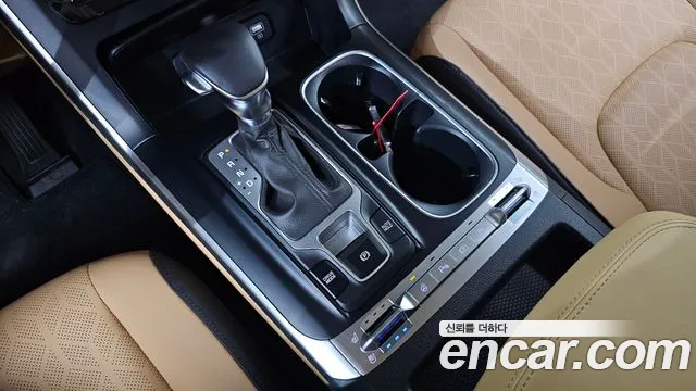 Kia Canival Carnival 4 поколение Дизель 9 мест Prestige — Фото автомобиля 9