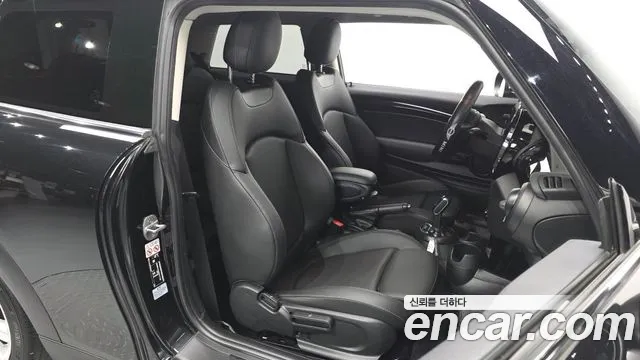 MINI Cooper — Фото автомобиля 26