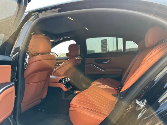 Mercedes-Benz S-Class — Фото автомобиля 3