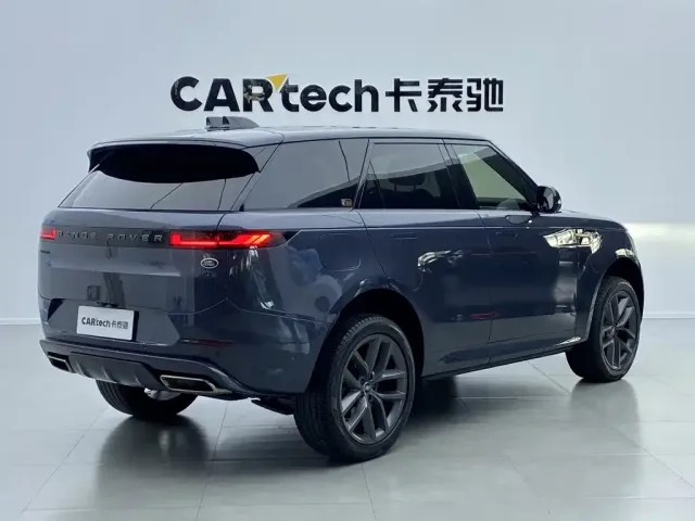 Land Rover Range Rover Sport — Фото автомобиля 3