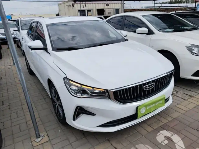 Geely Emgrand — Фото автомобиля 3