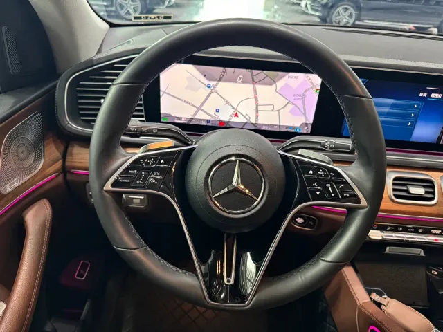 Mercedes-Benz GLE-Class — Фото автомобиля 11