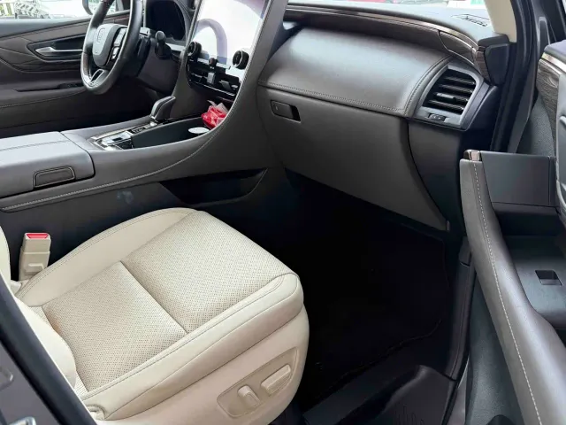 Toyota Vellfire — Фото автомобиля 13