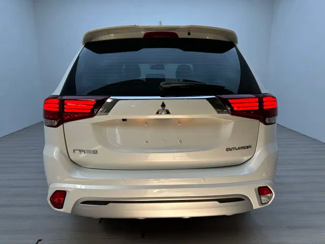 Mitsubishi Outlander — Фото автомобиля 4