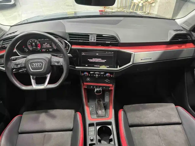 Audi Q3 — Фото автомобиля 7