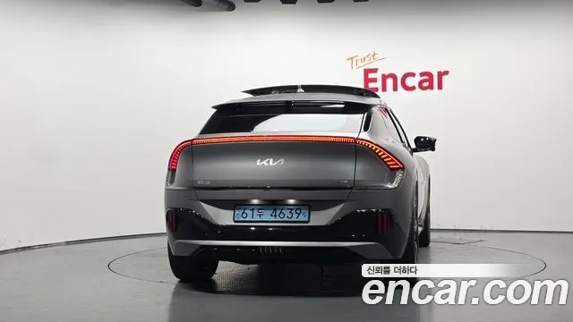 Kia EV6 — Фото автомобиля 3