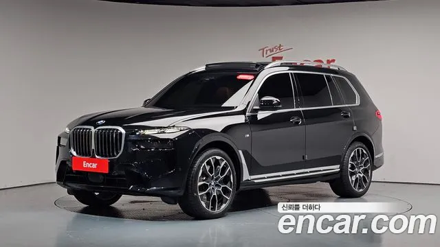 Фотография автомобиля — BMW X7 G07