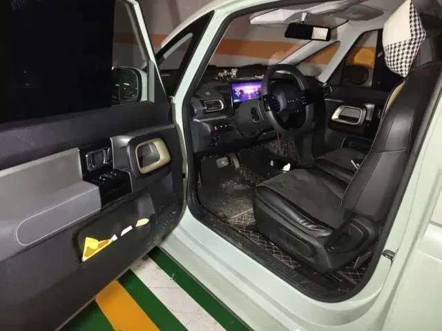 Baojun KiWi EV — Фото автомобиля 12