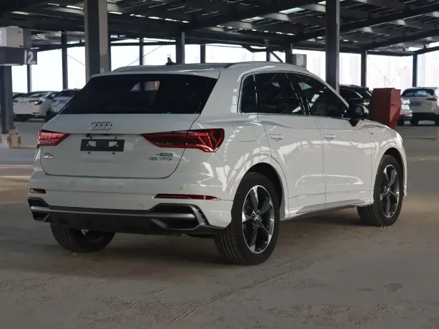 Audi Q3 — Фото автомобиля 5