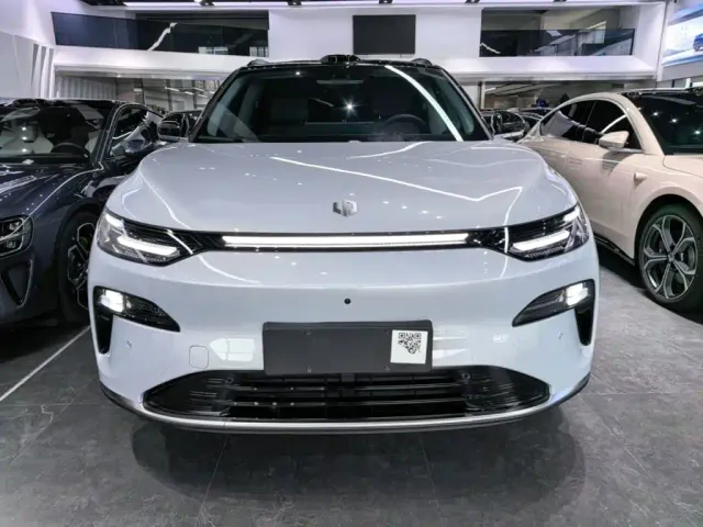 Leapmotor C11 — Фото автомобиля 2