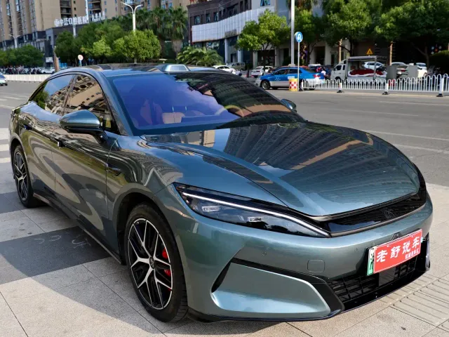 BYD Han L — Фото автомобиля 3