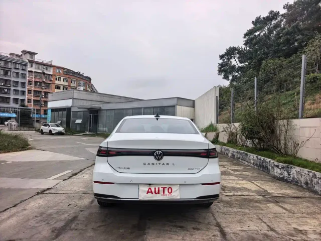 Volkswagen Sagitar — Фото автомобиля 6