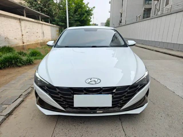 Hyundai Elantra — Фото автомобиля 8