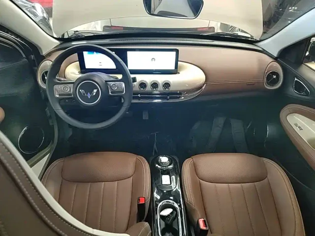 Wuling Bingo — Фото автомобиля 9
