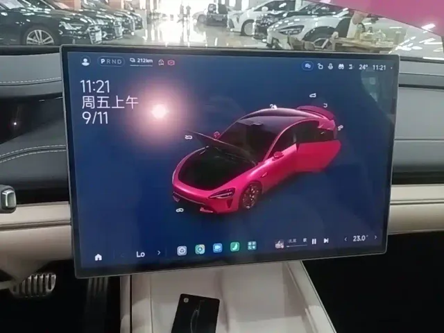 Xiaomi SU7 — Фото автомобиля 12