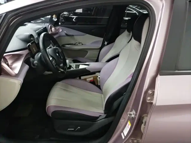 BYD Dolphin — Фото автомобиля 10