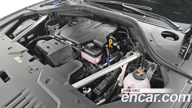 Genesis GV70 — Фото автомобиля 9