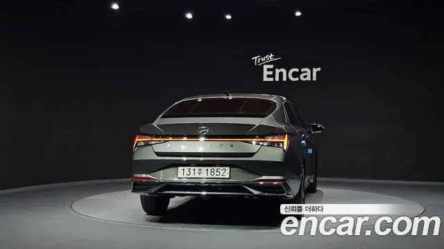 Hyundai Avante — Фото автомобиля 4