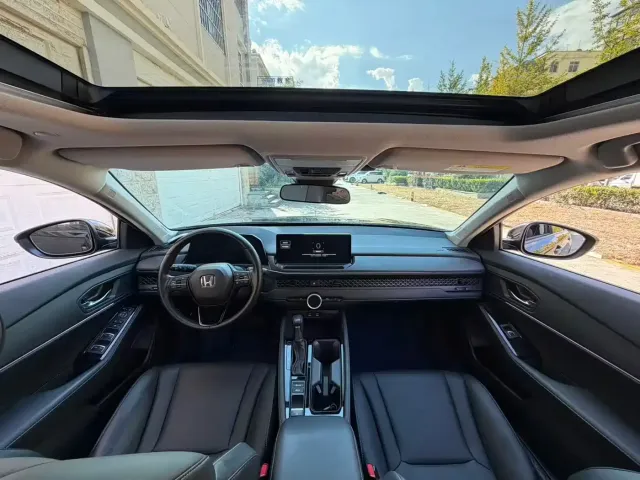 Honda Accord — Фото автомобиля 6