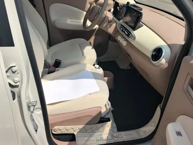 Wuling Hongguang Mini EV — Фото автомобиля 8