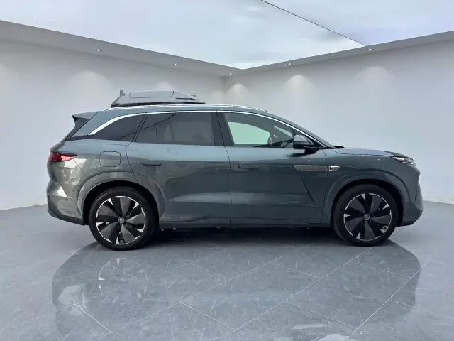 BYD Tang L — Фото автомобиля 6