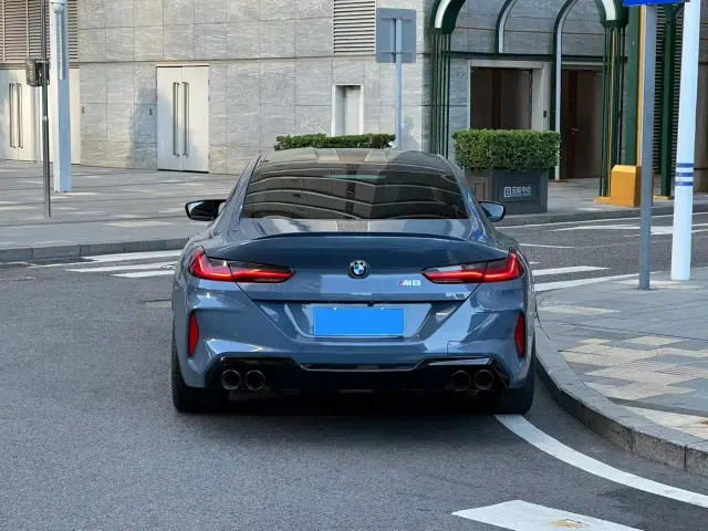 BMW M8 — Фото автомобиля 8
