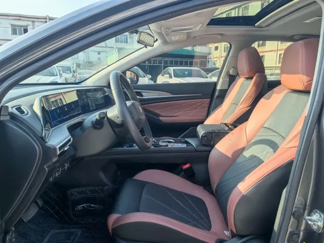 Changan Eado — Фото автомобиля 7
