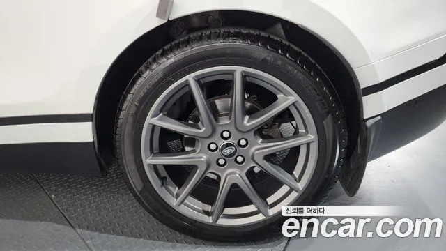 Land Rover Range Rover Velar Range Rover Velar 3.0 P400 Dynamic HSE — Фото автомобиля 5