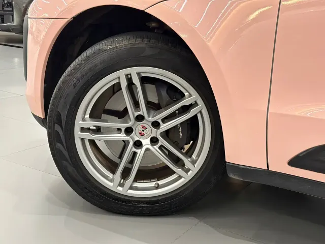 Porsche Macan — Фото автомобиля 19