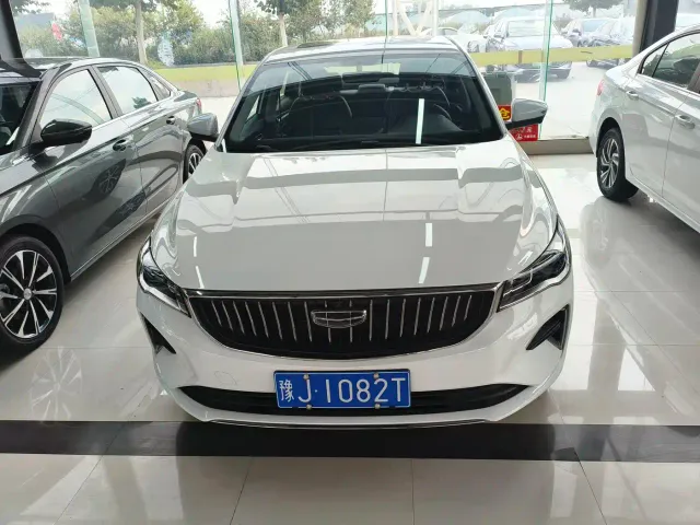 Geely Emgrand — Фото автомобиля 2