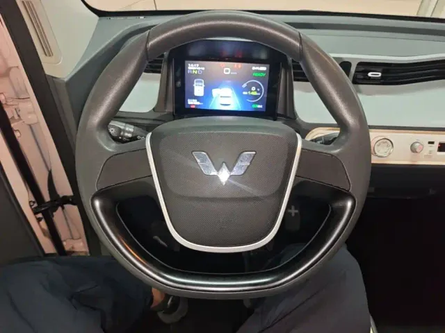 Wuling Hongguang Mini EV — Фото автомобиля 10