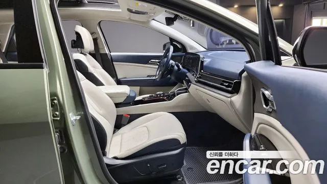 Kia Sportage Sportage 5-е поколение Бензин 1.6 турбо 2WD — Фото автомобиля 10