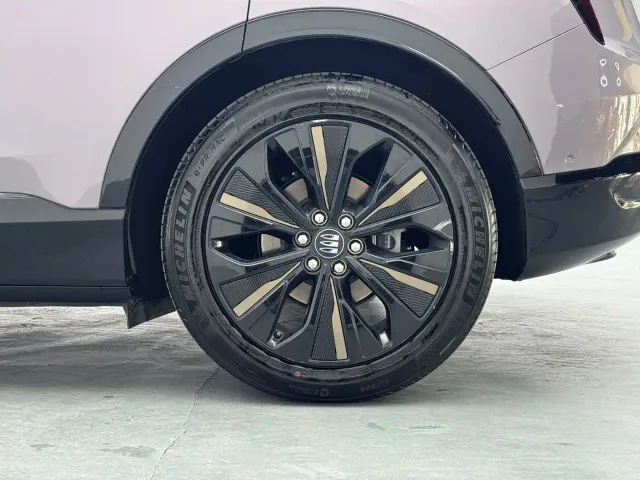 Buick E4 — Фото автомобиля 9