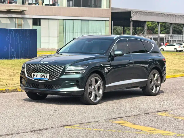 Фотография автомобиля — Genesis GV80