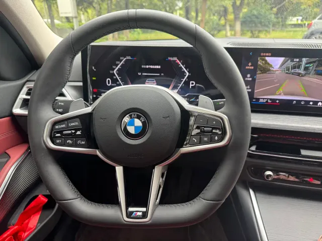 BMW 3 Series — Фото автомобиля 12