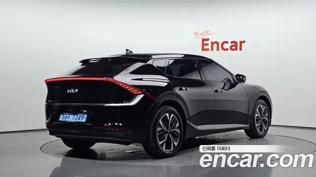 Kia EV6 — Фото автомобиля 2