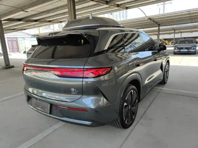 BYD Tang L — Фото автомобиля 6