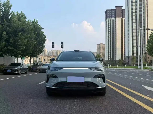 Leapmotor C11 — Фото автомобиля 2