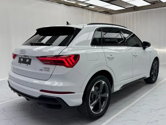 Audi Q3 — Фото автомобиля 6