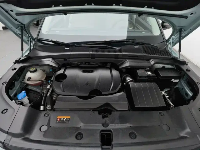 Geely ICON — Фото автомобиля 6