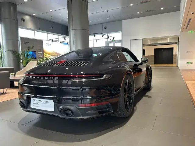 Porsche 911 — Фото автомобиля 8