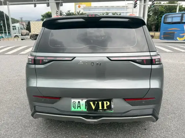 GAC Aion Y — Фото автомобиля 6