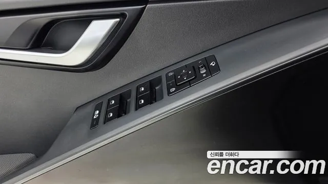 Kia Niro The All New — Фото автомобиля 19