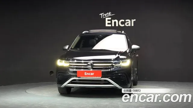 Volkswagen Tiguan — Фото автомобиля 3