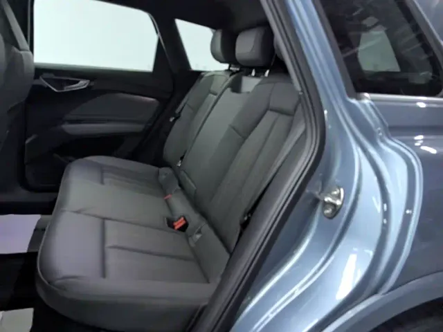 Audi Q4 e-tron — Фото автомобиля 16