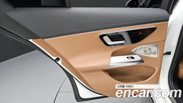 Mercedes-Benz E-Class W214 — Фото автомобиля 14