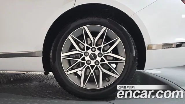 Genesis G80 RG3 — Фото автомобиля 6