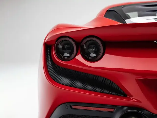 Ferrari F8 — Фото автомобиля 10